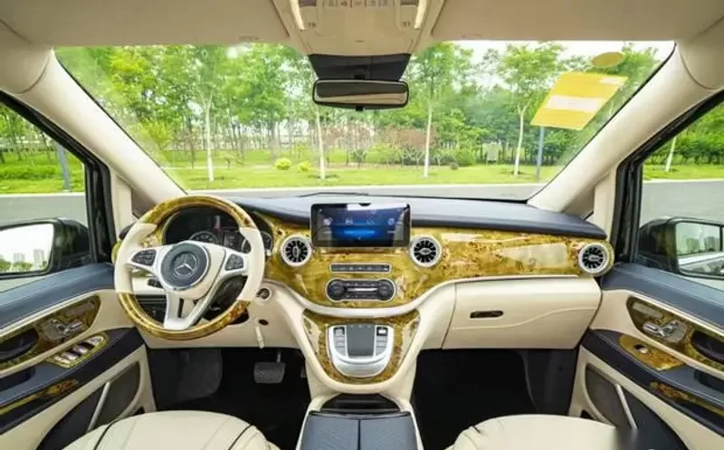 O processo correto de adesivos corporais para decoração externa de automóveis