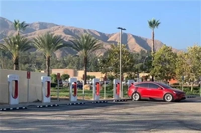 A Tesla criou novos truques para cobrar sobretaxas durante horários de pico.