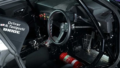 Carro Toyota GR Supra Drift modificado HKS equipado com motor 2JZ.