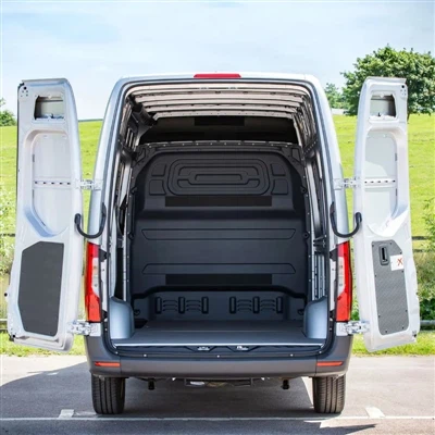 Quanto espaço de carga tem uma van L3 Sprinter